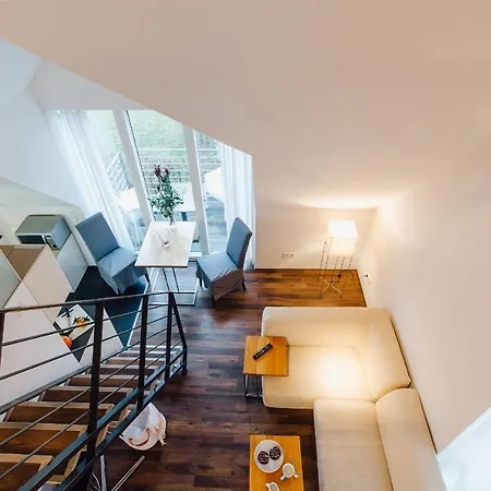 M2 Living Maisonette No 3 Apartment *