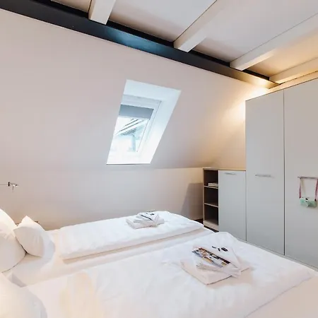 M2 Living Maisonette No 3 *