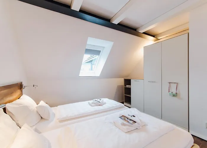 M2 Living Maisonette No 3 *