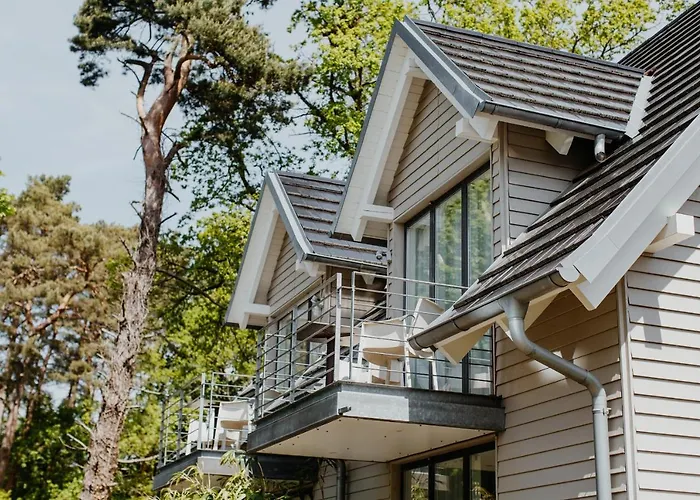 M2 Living Maisonette No 3 아파트